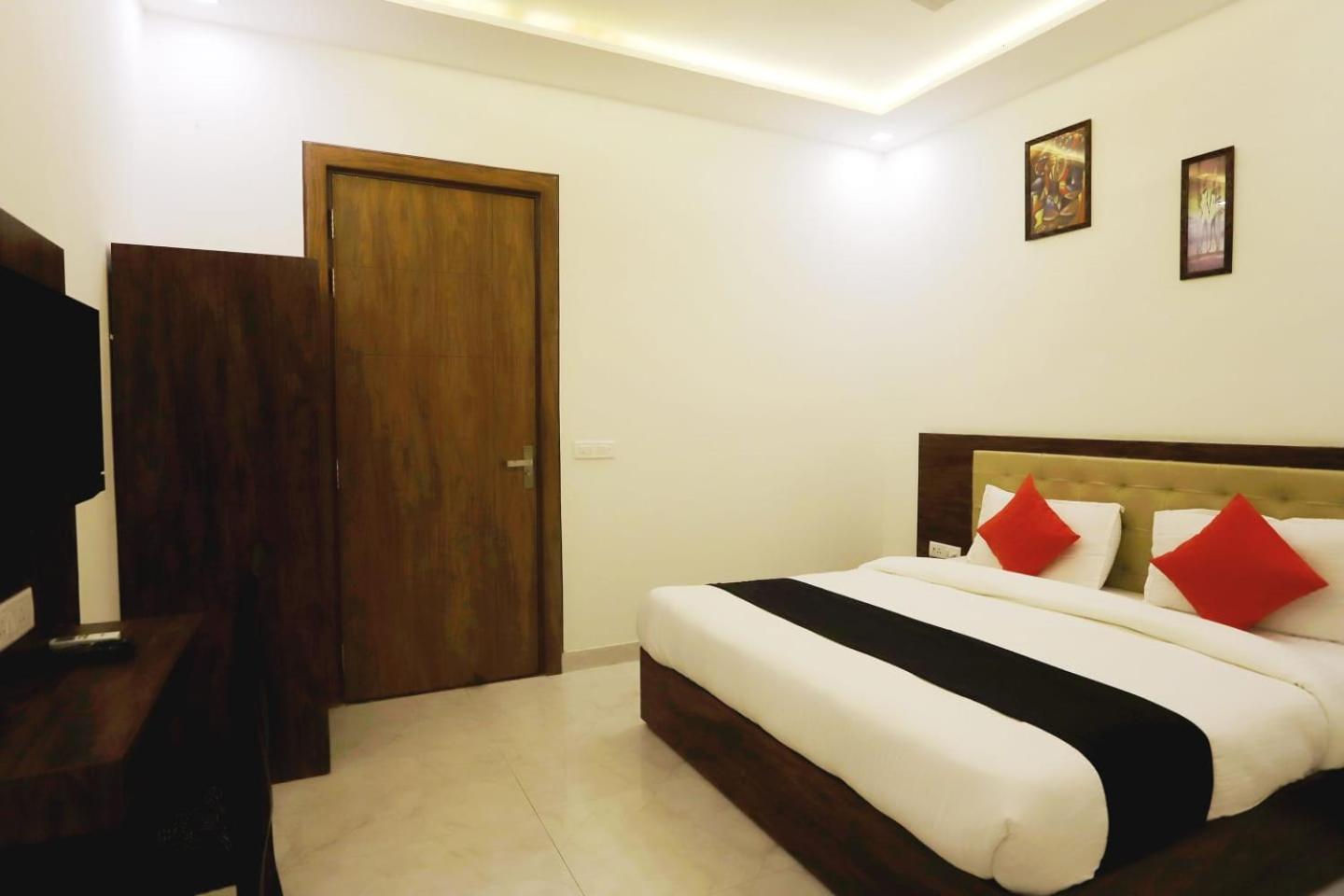 Hotel Shriansh Агра Экстерьер фото